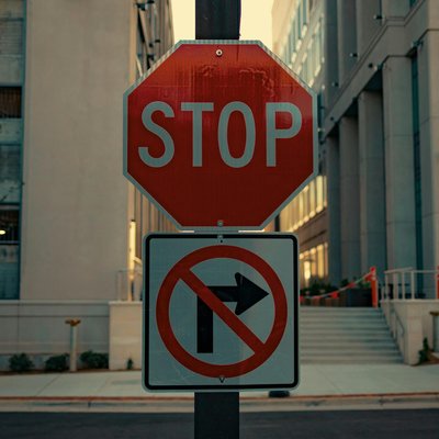 stop_dont_turn_right